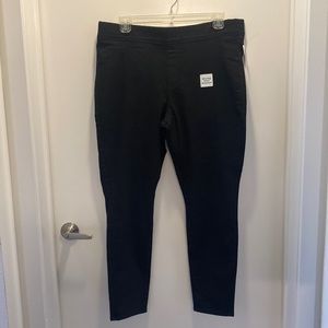 Old Navy Super Skinny Black Jeggings New with Tags